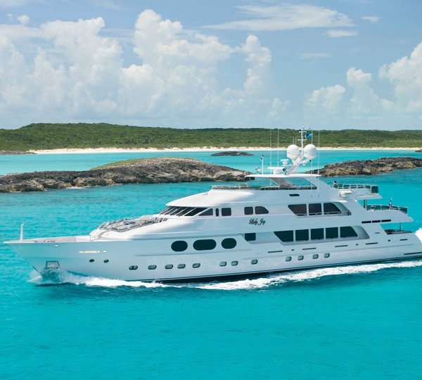 Bahamas Yacht Charter Luxury Complete 2018/19 Guide by CharterWorld